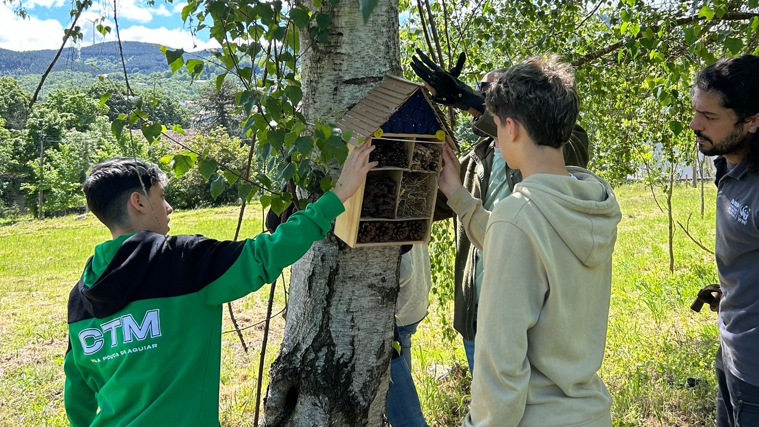 Super Bock Group Anp Wwf E Alunos De Vila Pouca De Aguiar Promovem