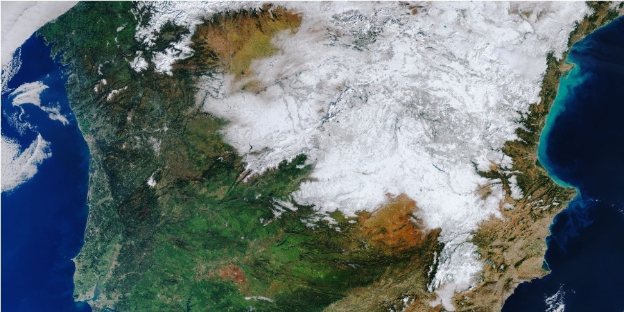 ESA mostra Espanha coberta por um manto branco, vista do Espaço