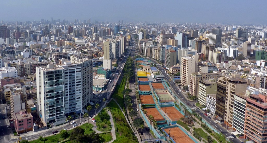 Múmia antiga encontrada numa lixeira no Peru