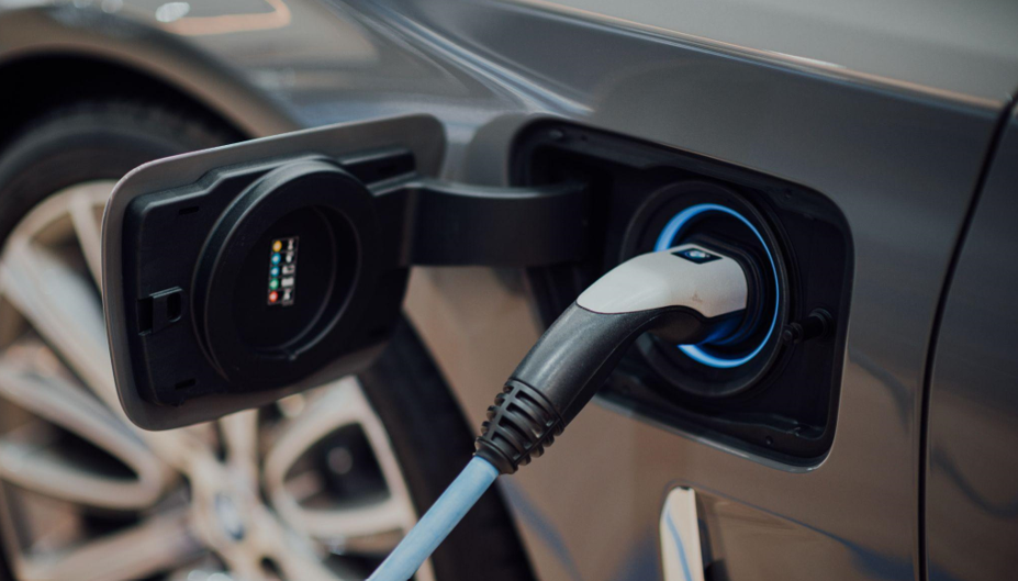 Is buying a used electric car worth it?  5 factors you should consider