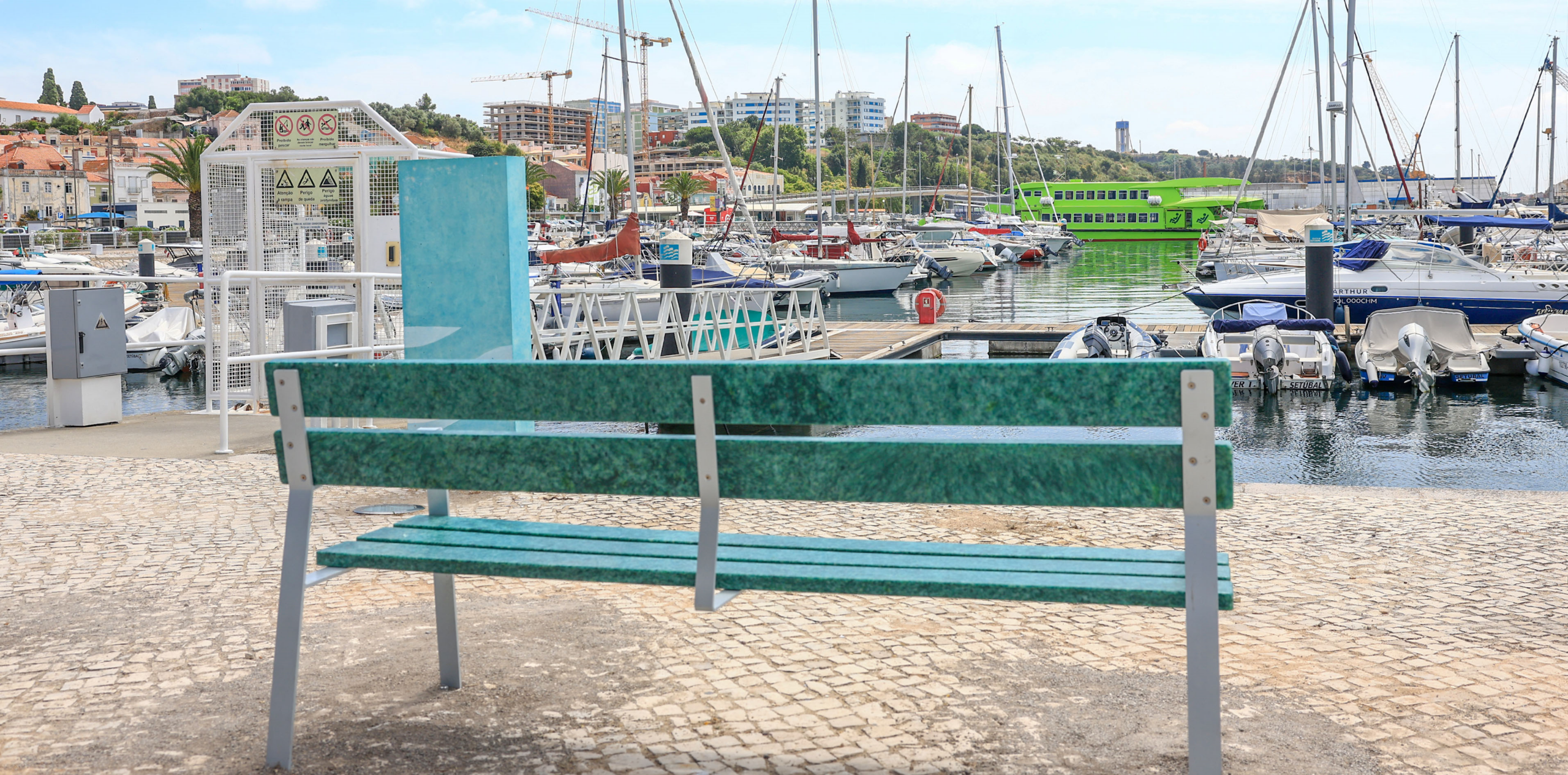 Praça de Setúbal transforma-se em “praia” no sábado em protesto contra privatização de areais