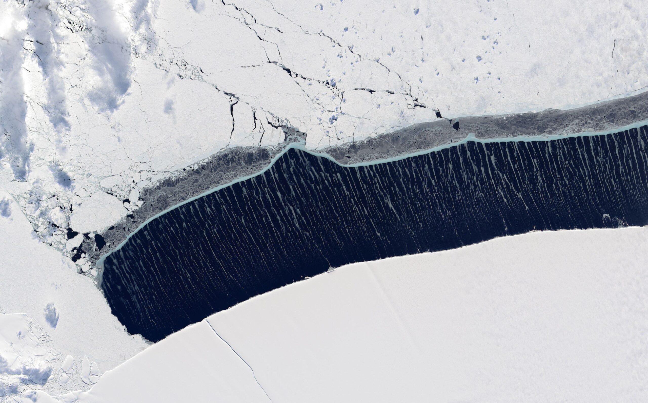 Degelo na Antártida está a abrandar uma das principais correntes oceânicas do planeta