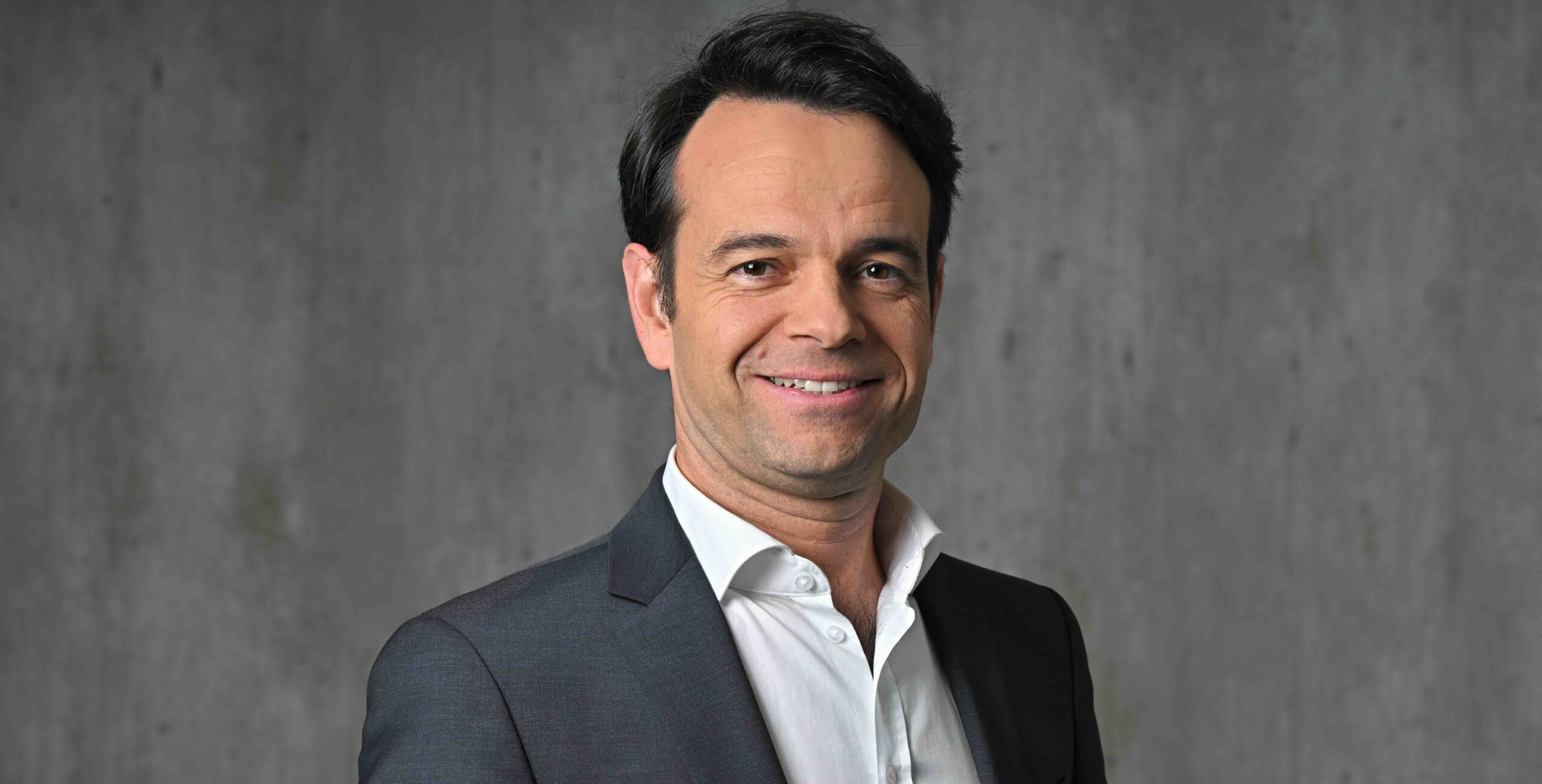 Capwatt vende projeto de armazenamento de energia em baterias em Espanha à Axpo