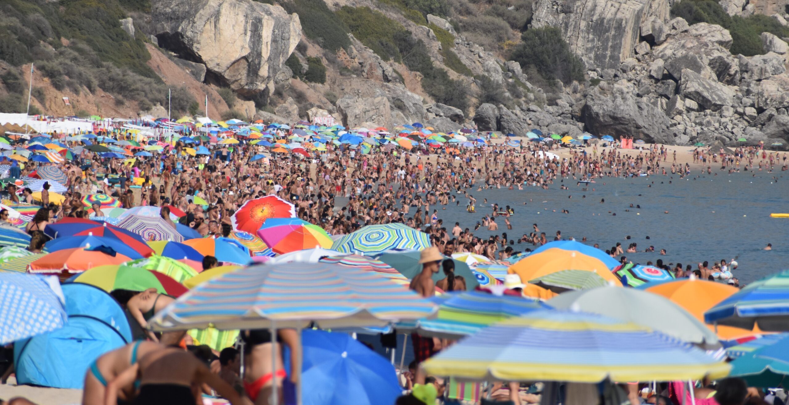 Alterações climáticas podem acrescentar quatro horas de calor extremo aos dias quentes